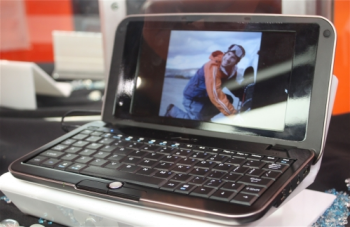 http://www.pocketpc.ch/attachment.php?attachmentid=5762&stc=1&d=1231682487