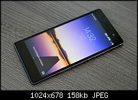 Huawei Ascend P7 desk