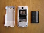HTC Hero wei mit entnommenen Akku