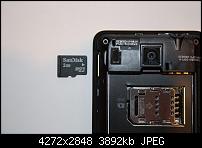 microSD-Karte mit Einschub