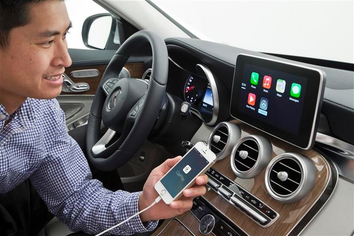 Fotos von Apples CarPlay-2_558627_20143366899305556.jpg
