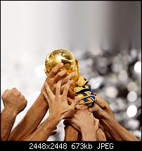 Wallpaper für das iPad Air 2-freeios7.com_apple_wallpaper_worldcup-hands_ipad_retina_parallax.jpg