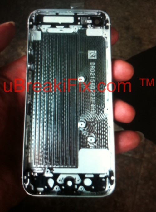 Bilder vom neuen iPhone aufgetaucht-iphone_5_rear_shell_white_2-500x680.jpg