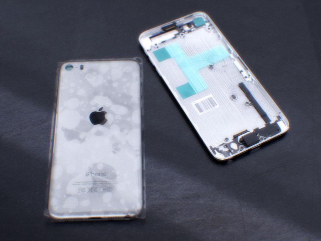 Angeblich echte Bilder eines iPhone 6 im Netz aufgetaucht!-bgtaxpbciaanwht.jpg