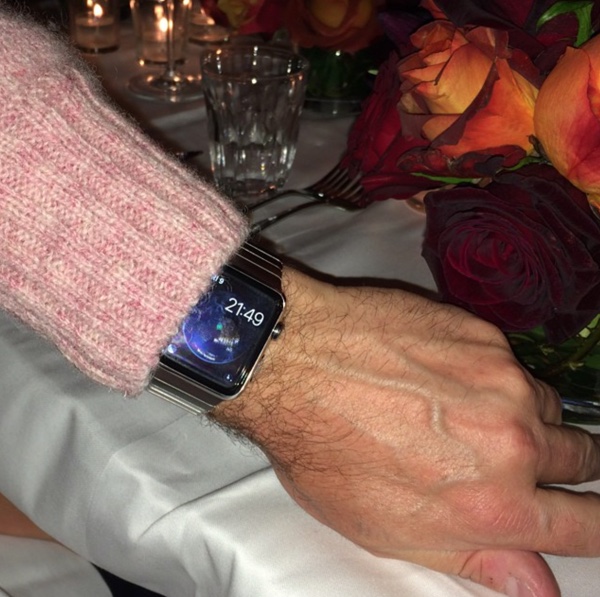 Erste Exemplare der Apple Watch in der freien Wildbahn gesichtet-applewatchwild1.jpg