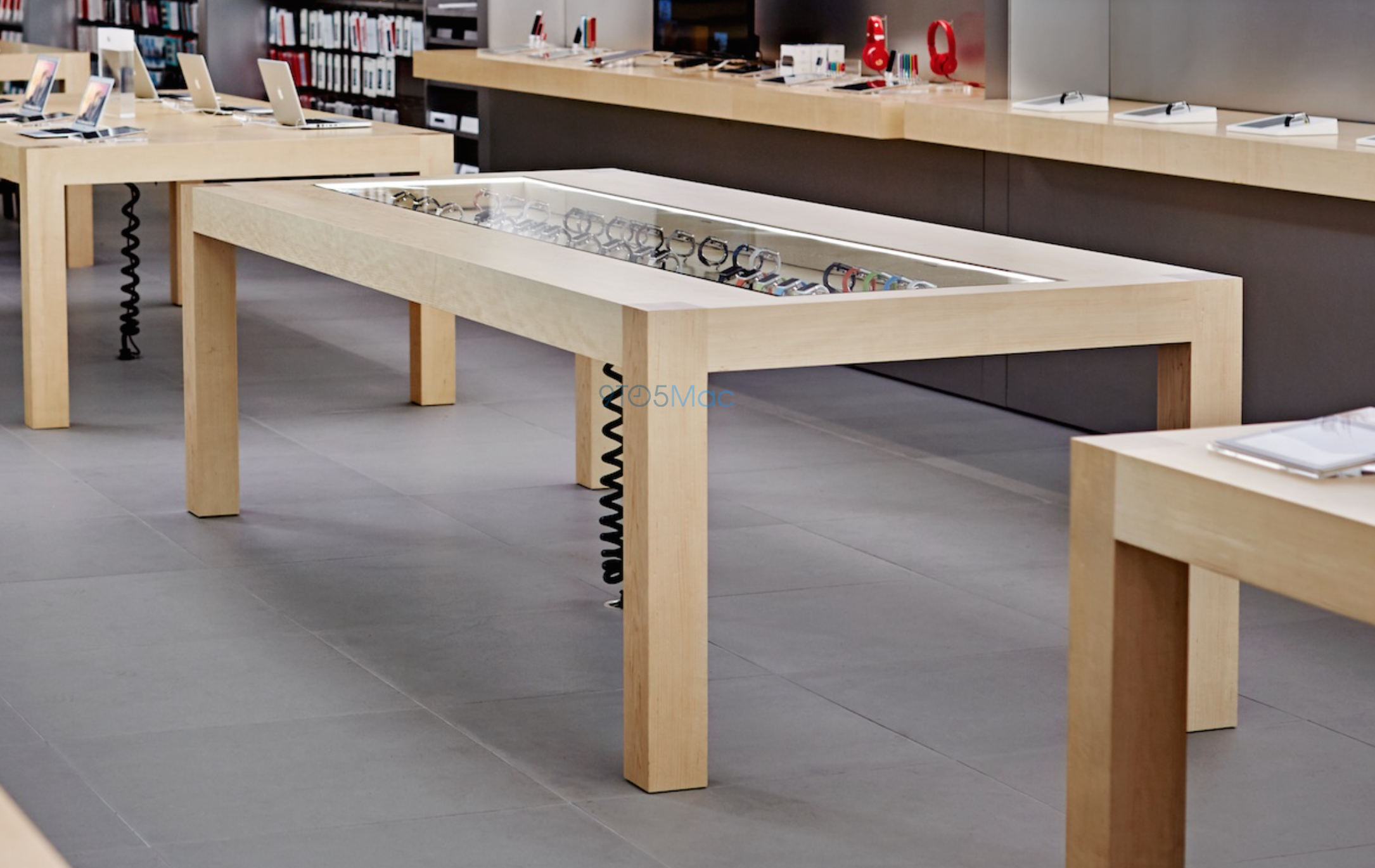 Apple Store-Ausstattung für Apple Watch geleaked-watch4.png