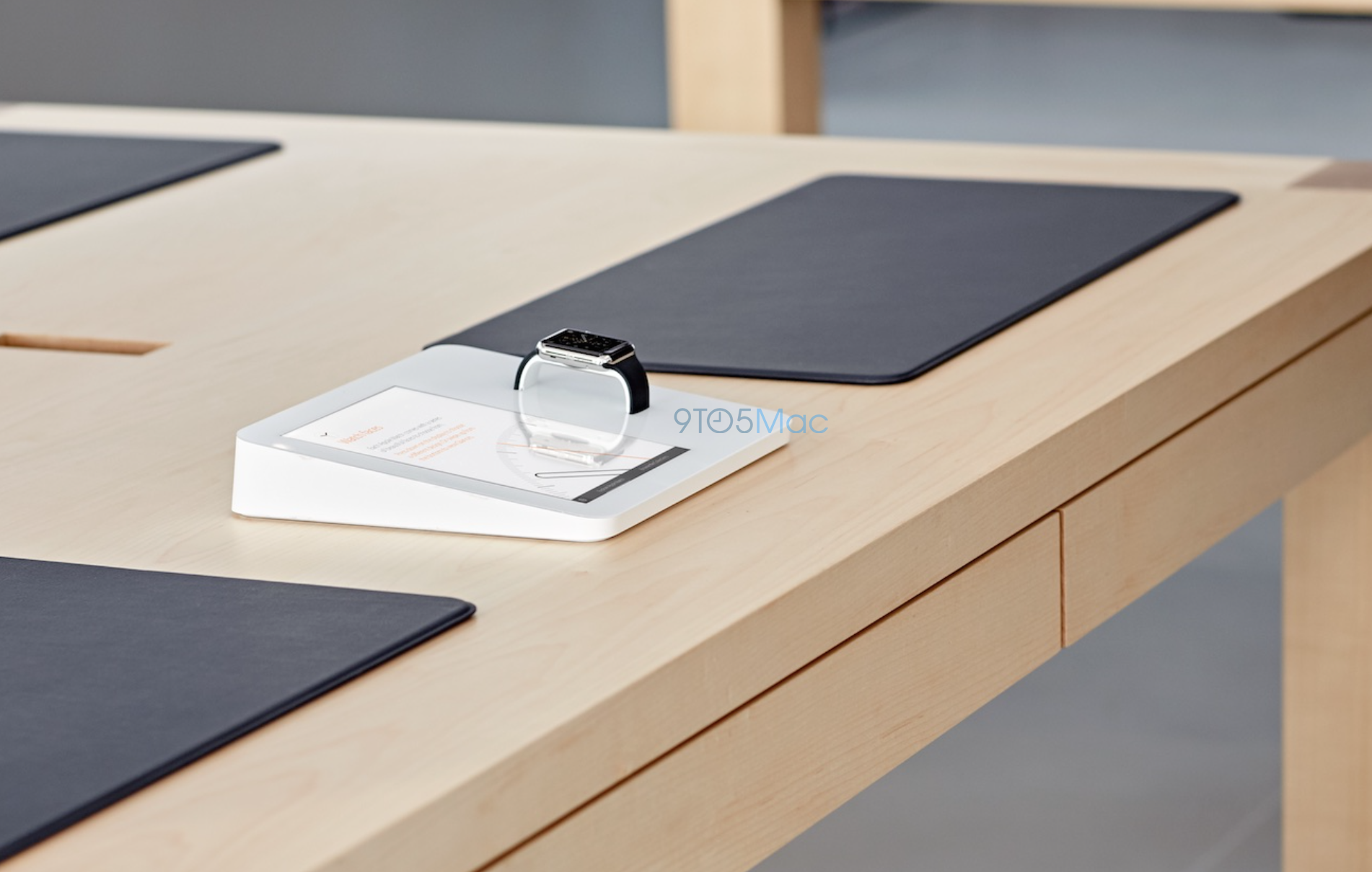Apple Store-Ausstattung für Apple Watch geleaked-watch11.png