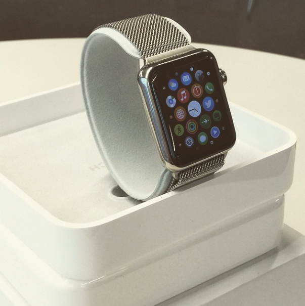 Verpackung der Apple Watch gesichtet?-screen-shot-2015-04-07-7-39-27-pm.png