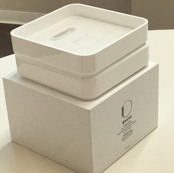 Verpackung der Apple Watch gesichtet?-screen-shot-2015-04-07-7-39-22-pm.png
