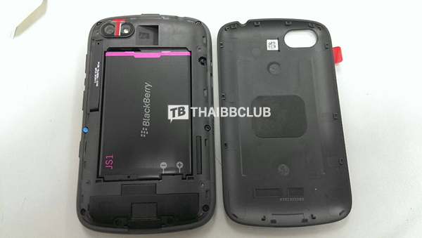 BlackBerry Bold 9720-blackberry-9720-4.jpg
