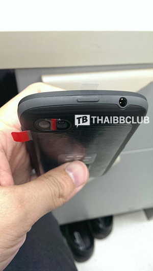 BlackBerry Bold 9720-blackberry-9720-9.jpg