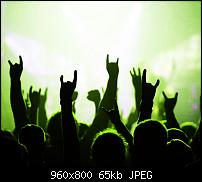 !!! Der GROSSE Wallpaper-Thread für das HTC Desire !-crowd.jpg