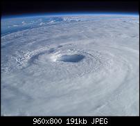 !!! Der GROSSE Wallpaper-Thread für das HTC Desire !-nasa_hurricane_isabel_atlantic_ocean.jpg