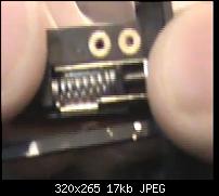 HTC Desire Z - Problem mit dem Schließmechanismus-dzfeder.jpg