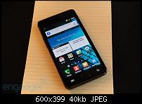 Verkaufe mein Samsung Galaxy S2 (Top Zustand)-galaxy-s-ii-hands-03-sm.jpg