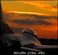 Motorola Milestone Wallpaper / Hintergrundbilder-f16-sunset.jpg