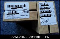 Zwei unterschiedliche Aufkleber auf der Verpackung-20131126_155214.jpg