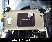 Die originale Samsung KFZ-Halterung-20111119_105456.jpg