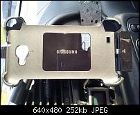 Die originale Samsung KFZ-Halterung-20111119_105512.jpg
