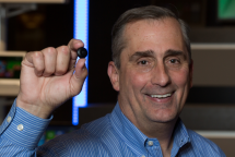 Intel Curie in der grösse eines Hemdknopfes