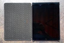 Aufgeklapptes Stilgut Couverture Case mit iPad Pro