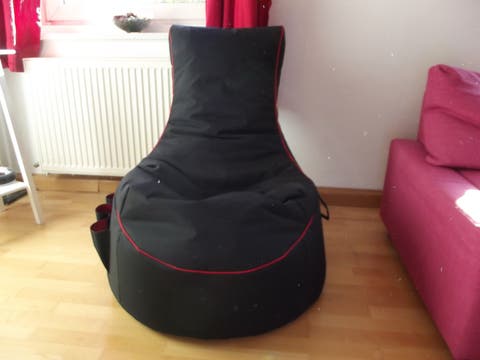 GAMEWAREZ Sitzsack Crimson Thunder