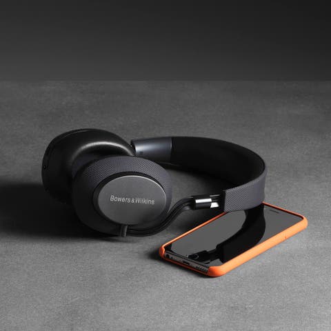 Bowers & Wilkins PX