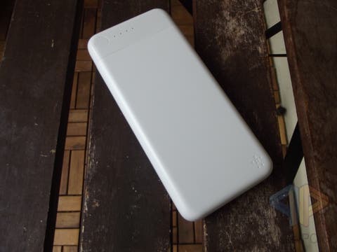 BOOST↑CHARGE Power Bank 10K mit Lightning Connector