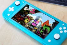 Nintendo Switch Lite mit Spiel