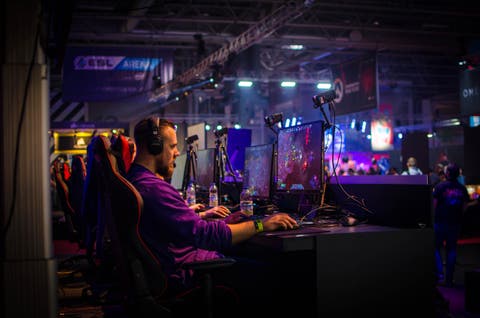 esports gaming competition