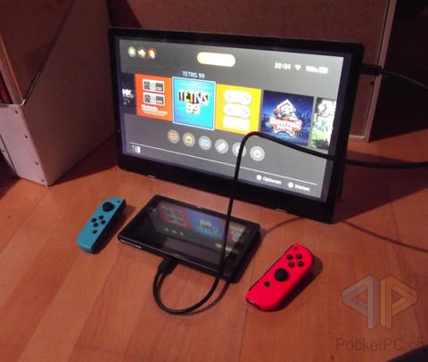 Auvisio mobiler Full-HD-Monitor NX-4650 mit Nintendo Switch