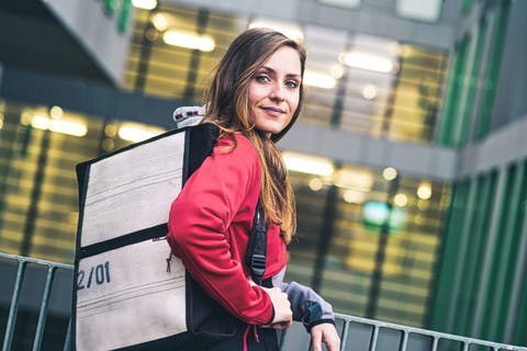 Feuerwear Rucksack Elliot in Weiss lifestyle