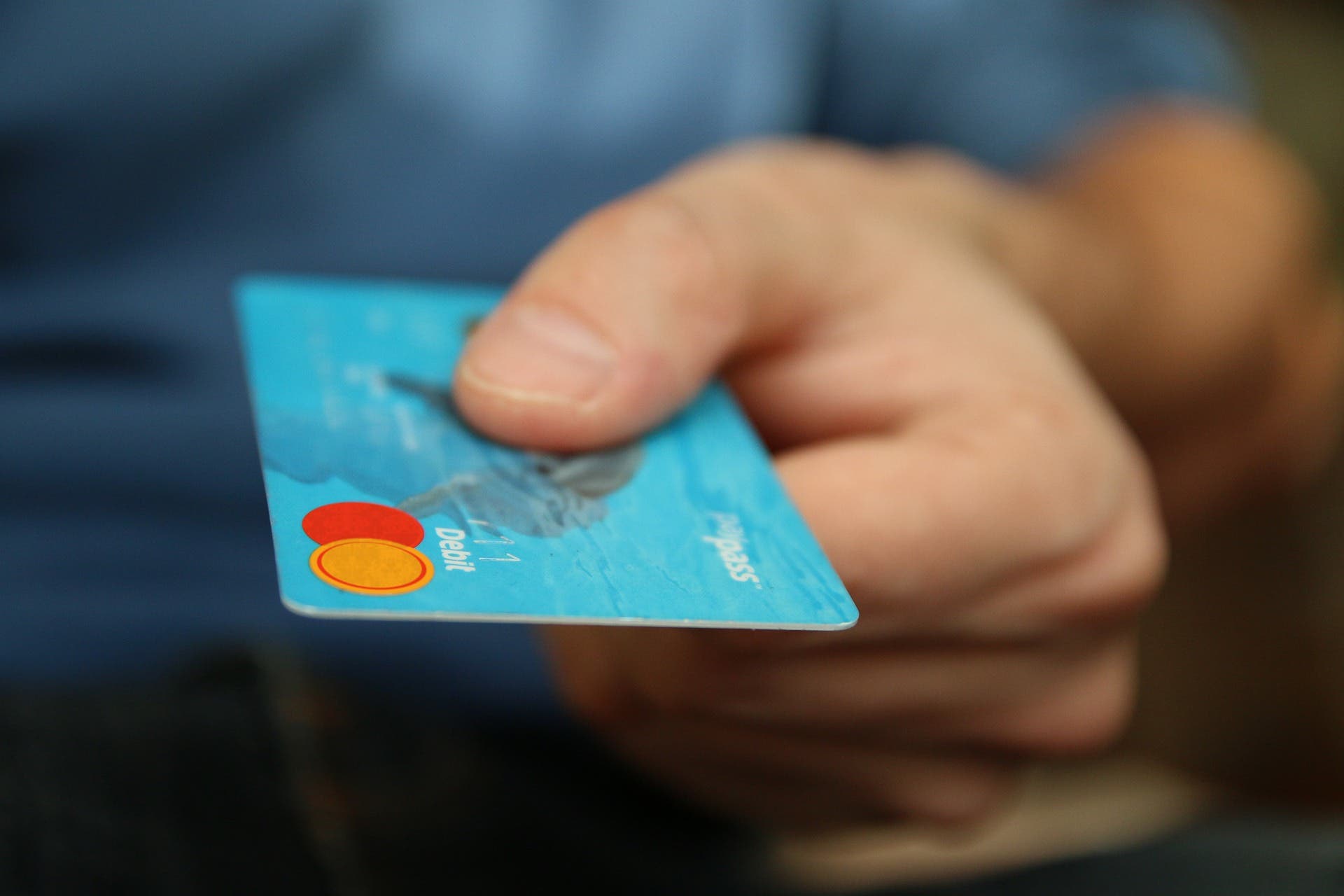 debit card credit card payment zahlen bezahlen