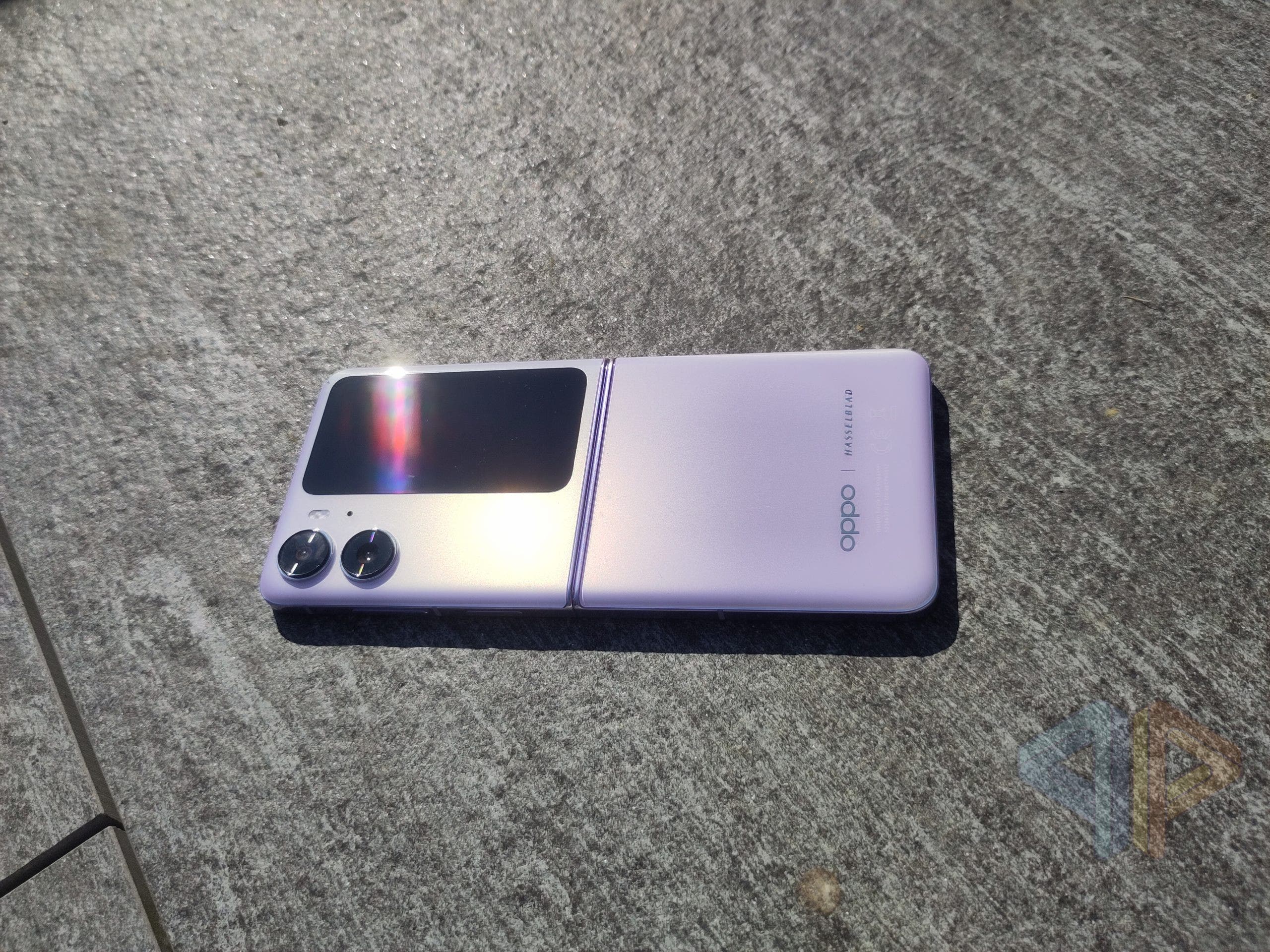 Oppo Find N2 Flip