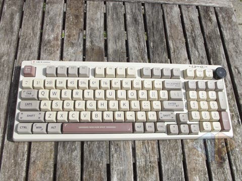 Epomaker RT100 mechanische Tastatur