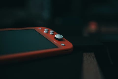 nintendo switch lite chris lynch Foto von Chris Lynch auf Unsplash