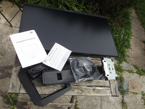 Titan Army P2710S fast IPS Bildschirm