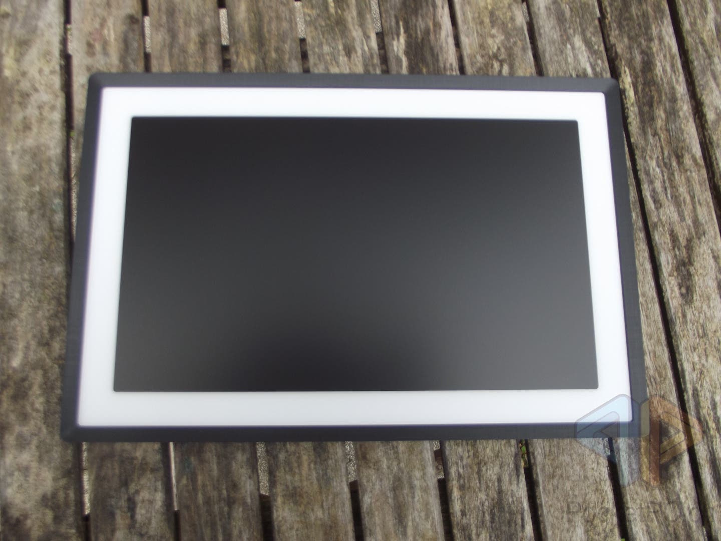 Pexar 2k 11 Zoll digitaler Bilderrahmen von Lexar