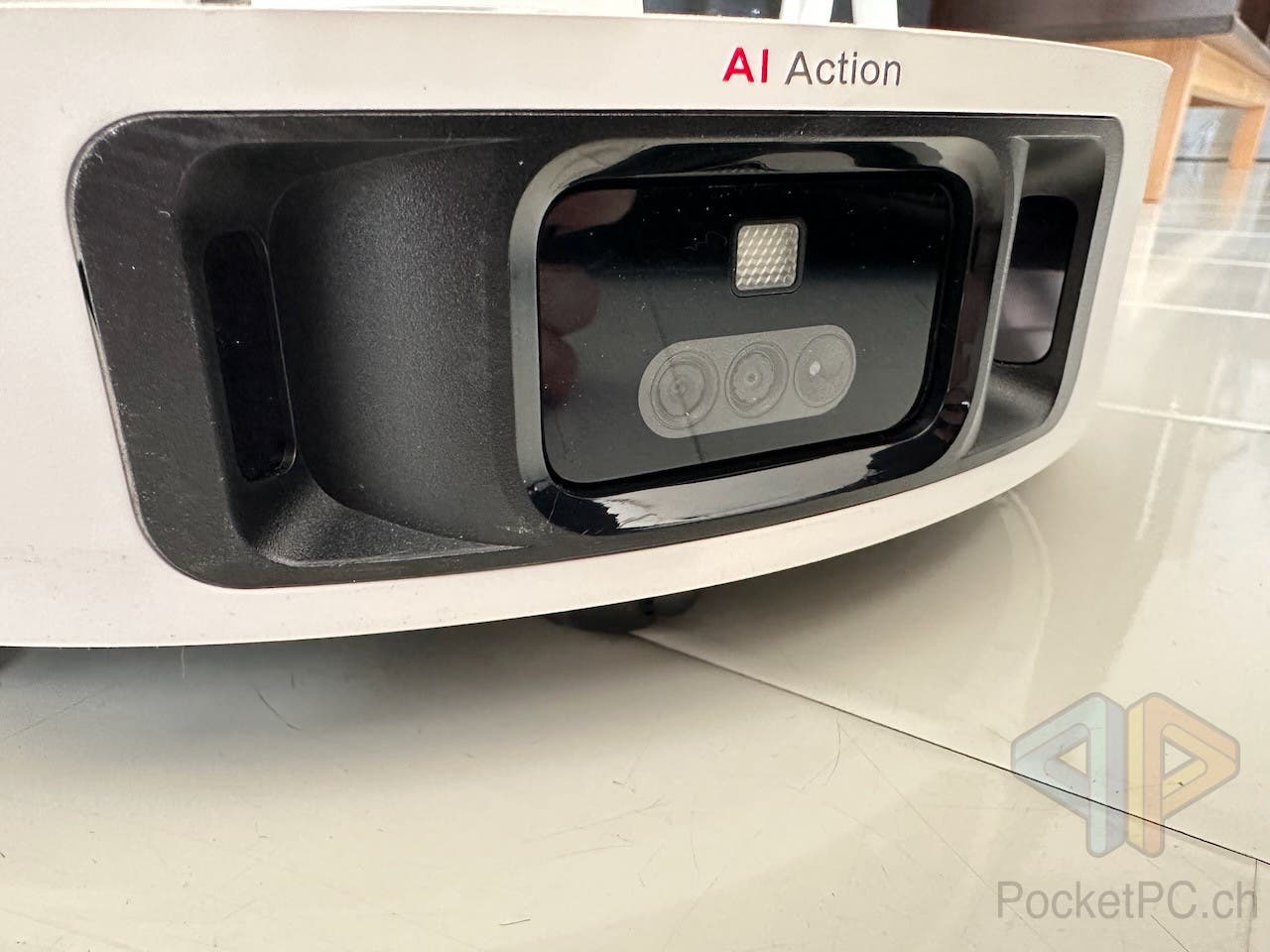 Review: Dreame X40 Saug- und Wischroboter mit CleanGenius-Technologie und Überwachungskamera im Test