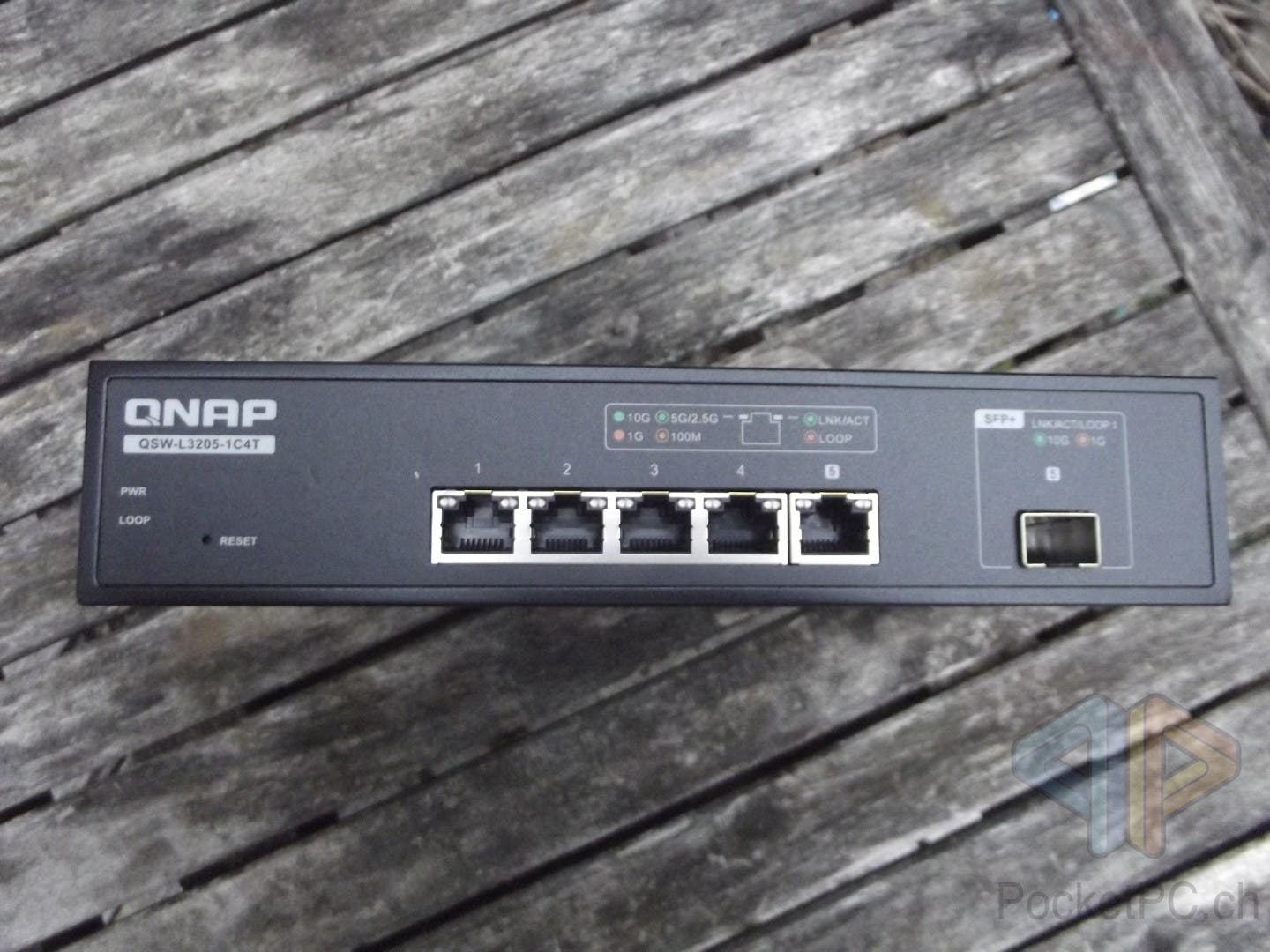 QNAP QSW-L3205-1C4T Managed Multigig Switch