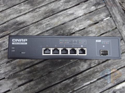 QNAP QSW-L3205-1C4T Managed Multigig Switch